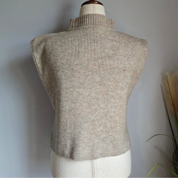 LOFT Beige Mock Neck Wool Ribbed Sleeveless Sweater Vest One Size Large Preppy - Picture 7 of 11